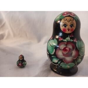 Vintage Russian Matryoshka Matrushka Dolls TWO Pieces  3.5 in & .75 in doll EUC